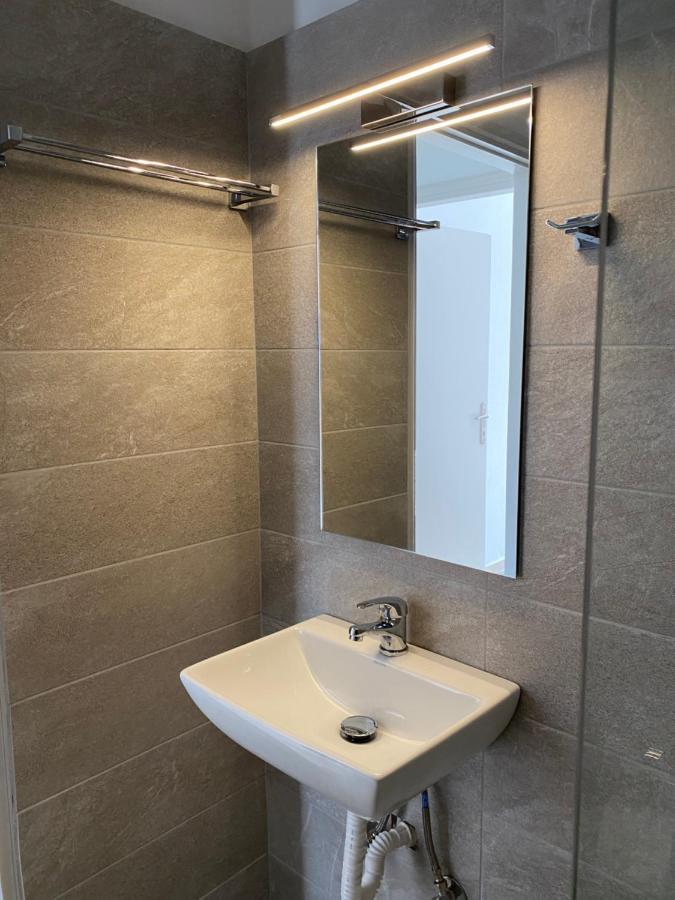 The Olive Ocean Apartment Толон Екстериор снимка